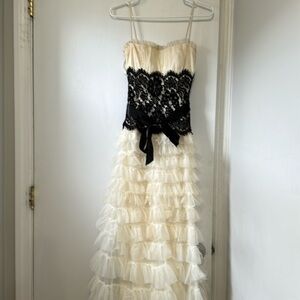 Jessica McClintock Y2K Ivory Maxi Dress with Black Lace Bodice and Sash